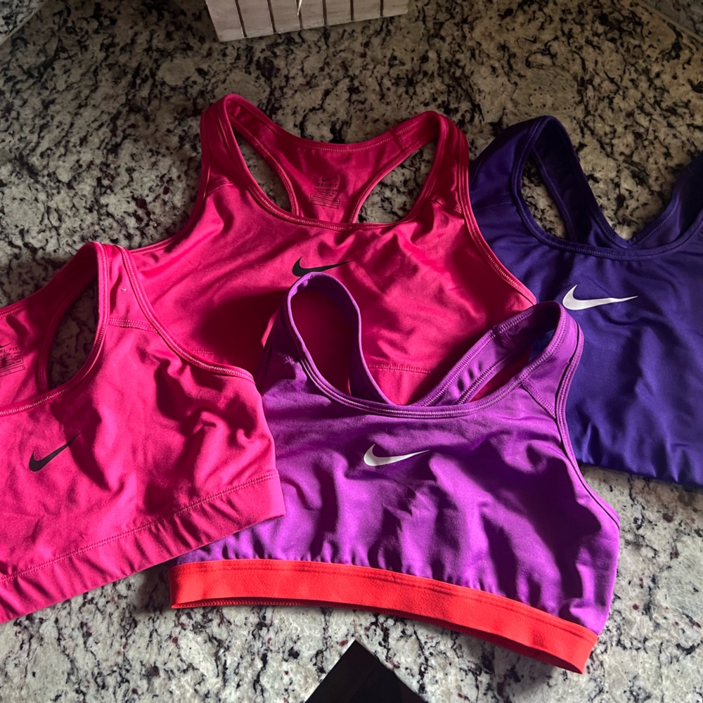 x4 Nike DriFit Sports Bras